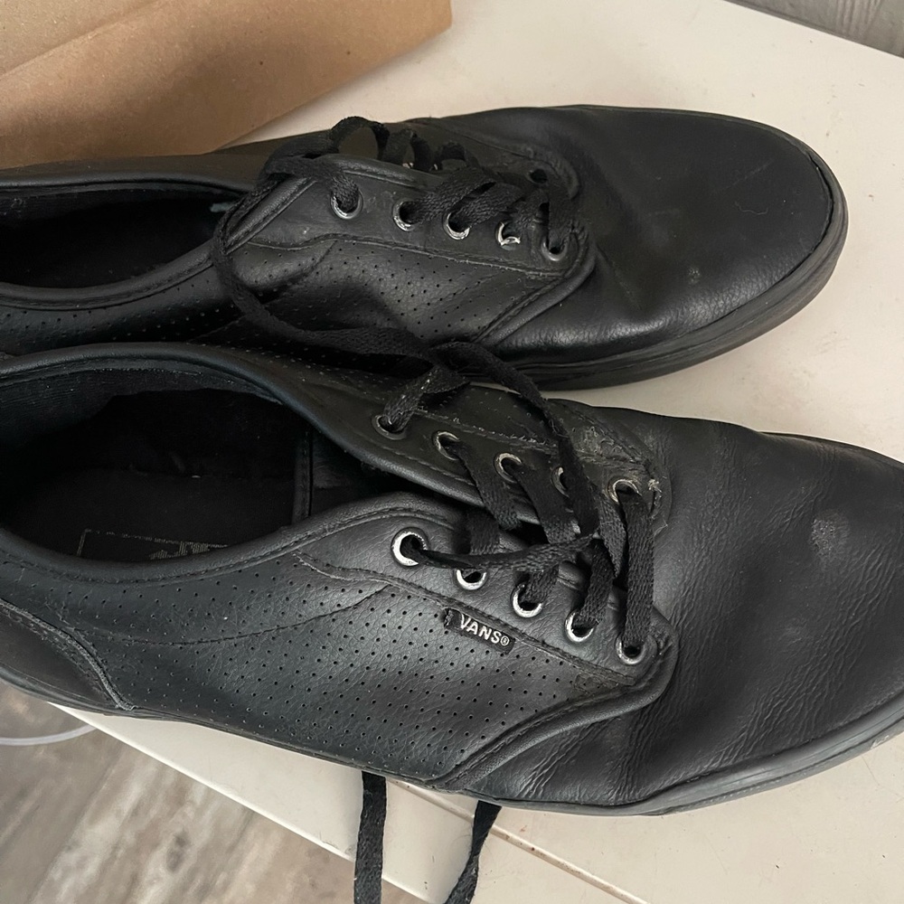 Vans Men’s black walking shoes